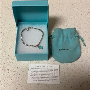 Return to Tiffany heart bead bracelet w/ box